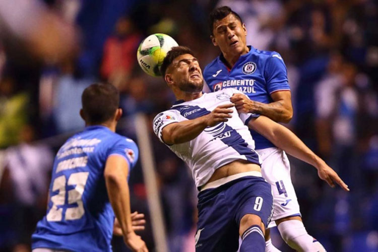 Cruz Azul luce deprimido ante el Puebla