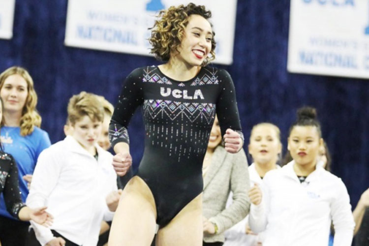 Katelyn Ohashi enamora al mundo con su rutina