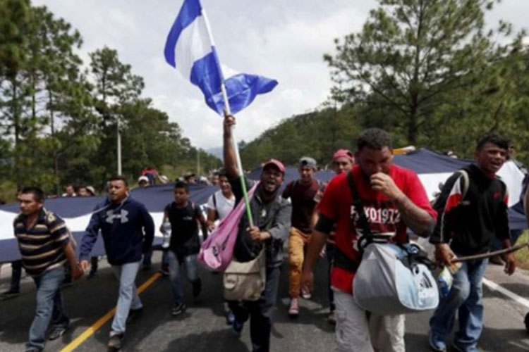 Comienza a formarse nueva caravana migrante en Honduras