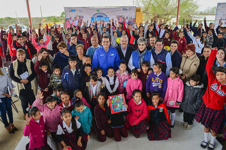 Anuncia alcalde inversión de más de 1 millón de pesos para cuatro escuelas
