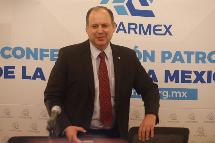 Pide Coparmex al gobierno lograr un crecimiento uniforme