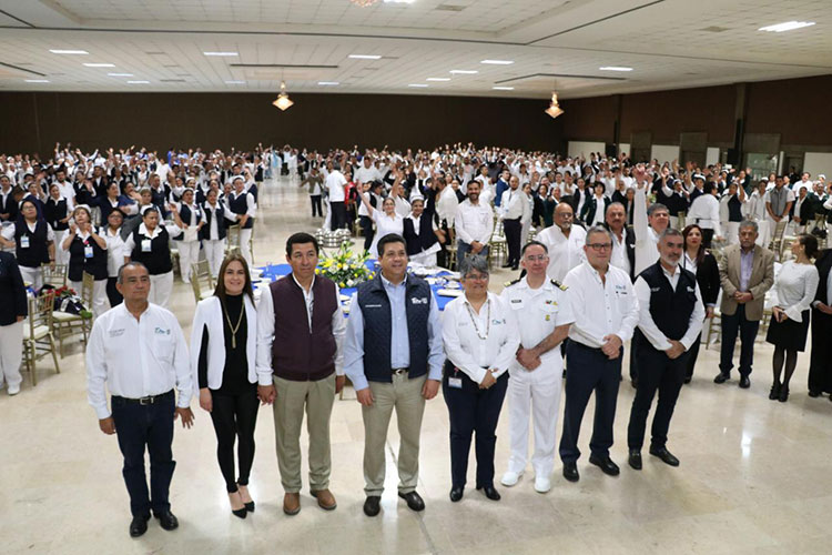 Reconocen Gobernador CDV y el Alcalde entrega de enfermeras y enfermeros de Matamoros