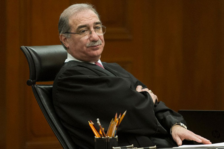 Corte niega a IFT mantener sueldos superiores al del presidente