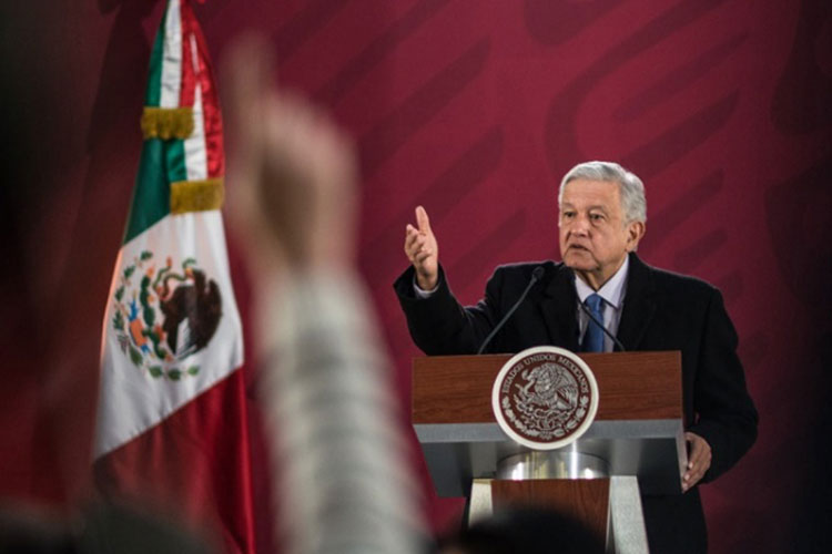 No habrán desequilibrios económicos por plan contra huachicol: López Obrador