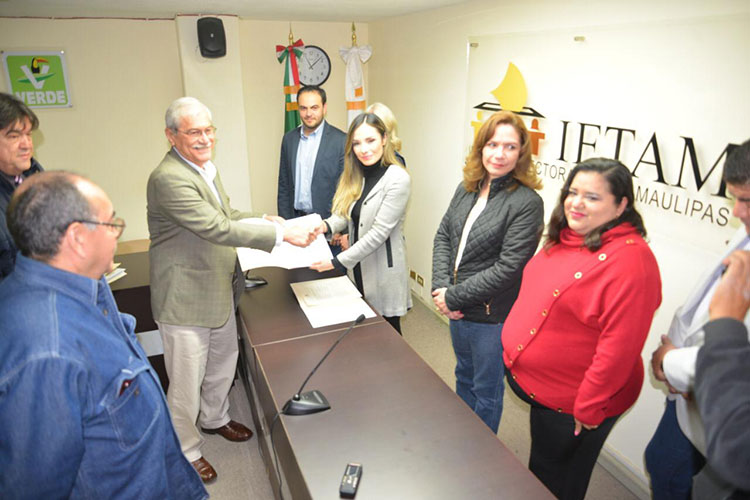 Precampaña servirá para organizarse al interior: Leal Doria