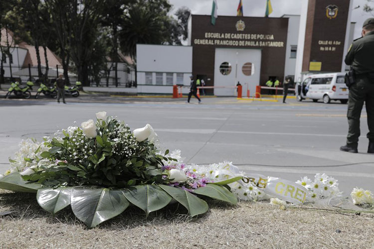 Colombianos en las calles para condenar violencia