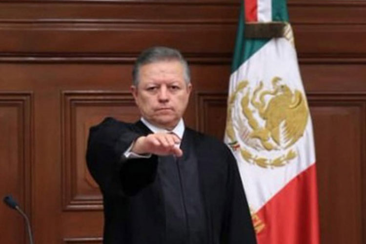 Ofrece defender autonomía judicial; Arturo Zaldívar, presidente de la Corte