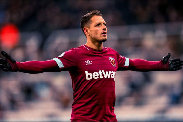 En Valencia cierran la puerta a llegada de ”Chicharito”