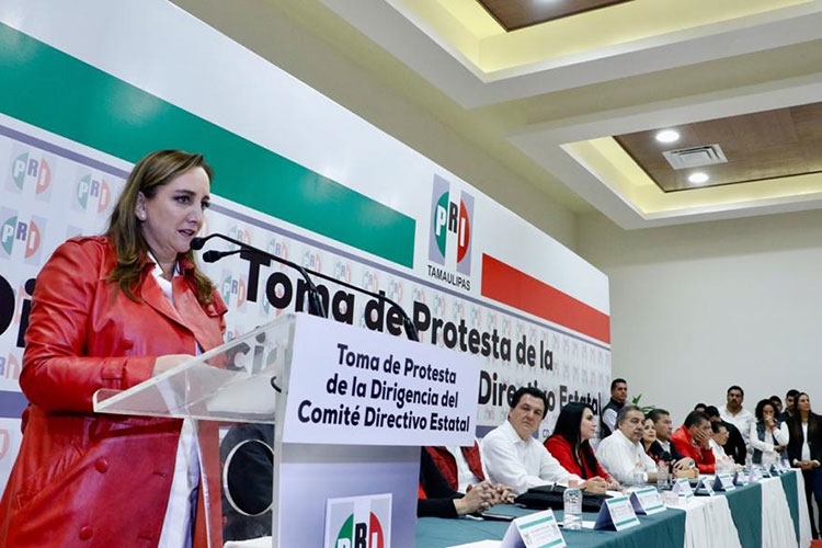 Llega Claudia Ruiz Massieu a reunión con priistas en Tamaulipas