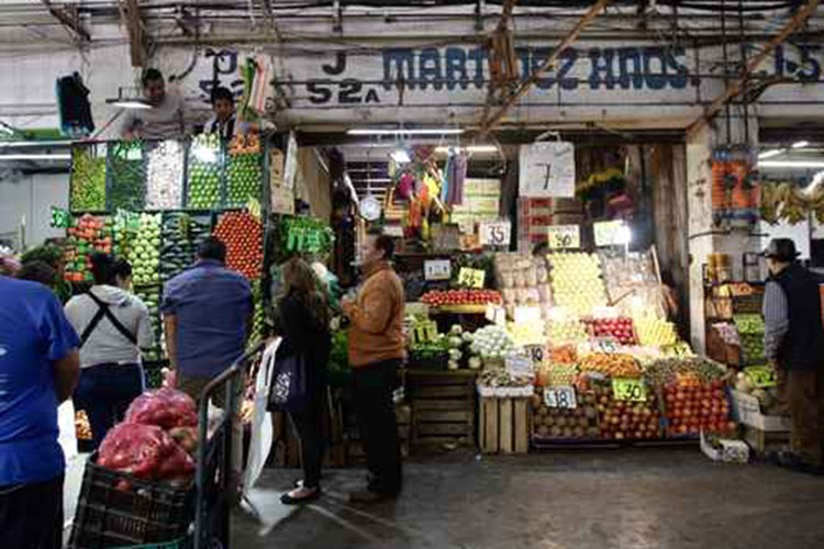 El comercio aguanta una semana más: Concanaco