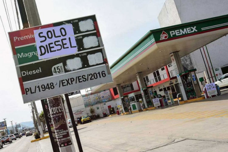 Congreso llama a titulares de SHCP, Sener, Pemex… por falta de gasolina