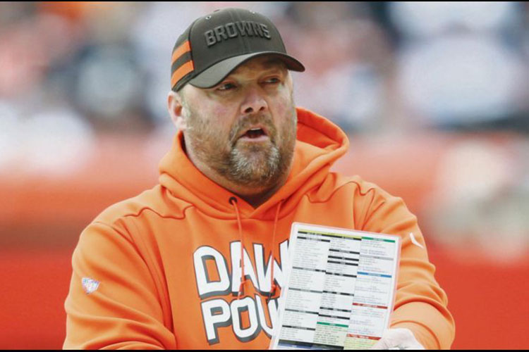 Cleveland asciende a su coordinador ofensivo