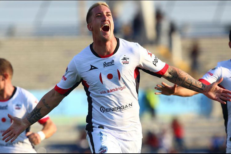 Lobos BUAP derrota con autoridad a Santos