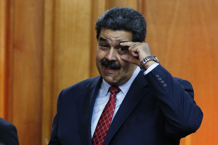 Maduro se ofrece a negociar con la oposición en Venezuela