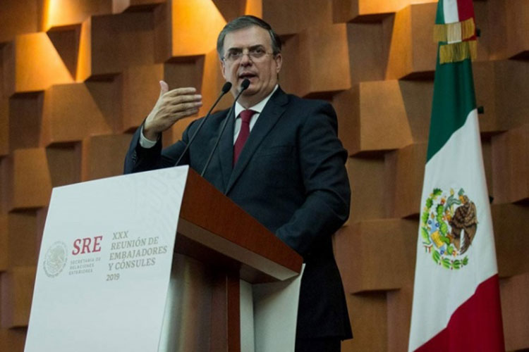 Manuel Nungaray representará a México en investidura de Maduro