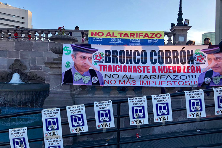 Protestan y marchan contra El Bronco