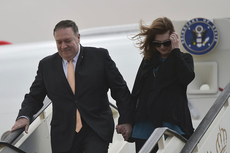 Pompeo visita Irak por sorpresa en su gira por Oriente Medio