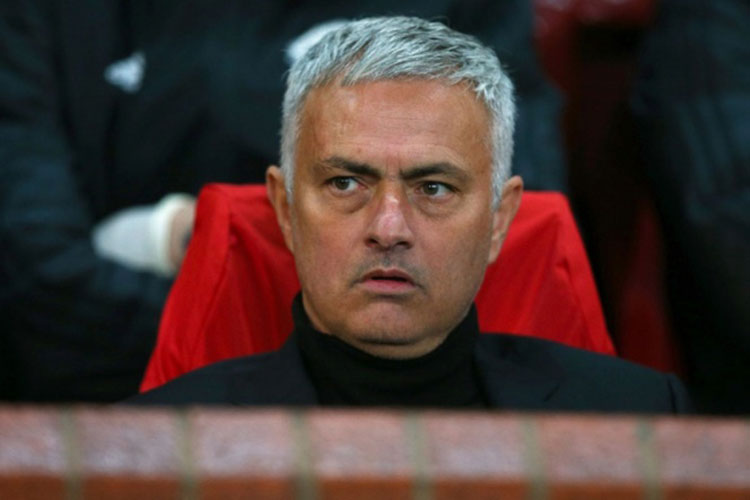 Benfica le guiña el ojo a Mourinho