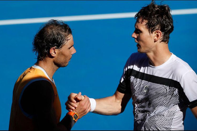 Nadal pasa cuartos, Federer es madrugado