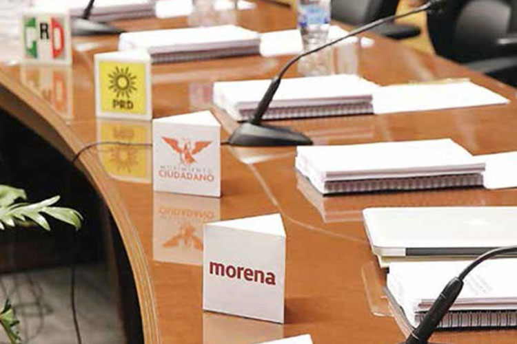 Partidos arrancan purga de padrones; INE los apoyará con APP