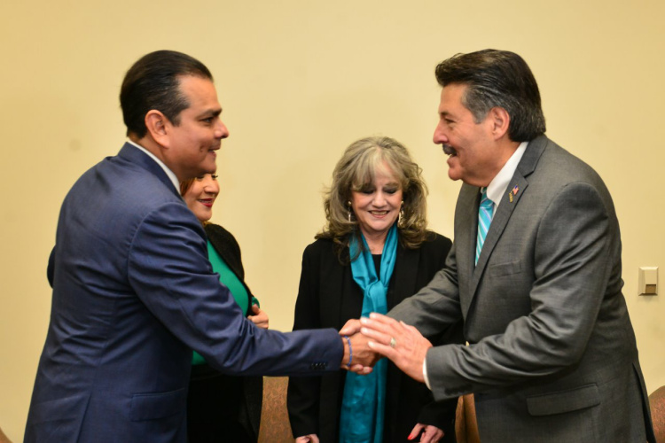 Afirma Rivas seguirá trabajando con Pete Saenz por el progreso de la región