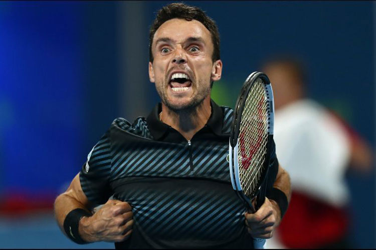 Bautista derrota a Djokovic en semis de Doha