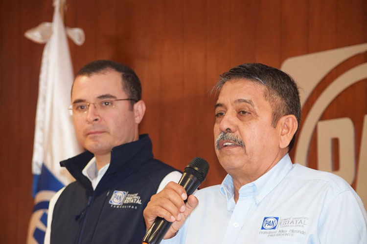 Una Tras Otras El “Cachorro” un mentiroso
