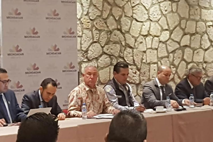 Destraba SEP conflicto magisterial en Michoacán