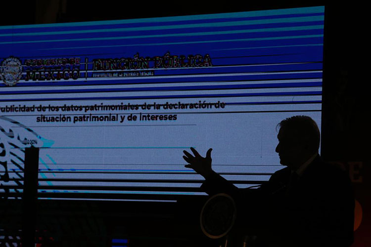 Descarta AMLO demandar a empresas con gasoductos inoperantes