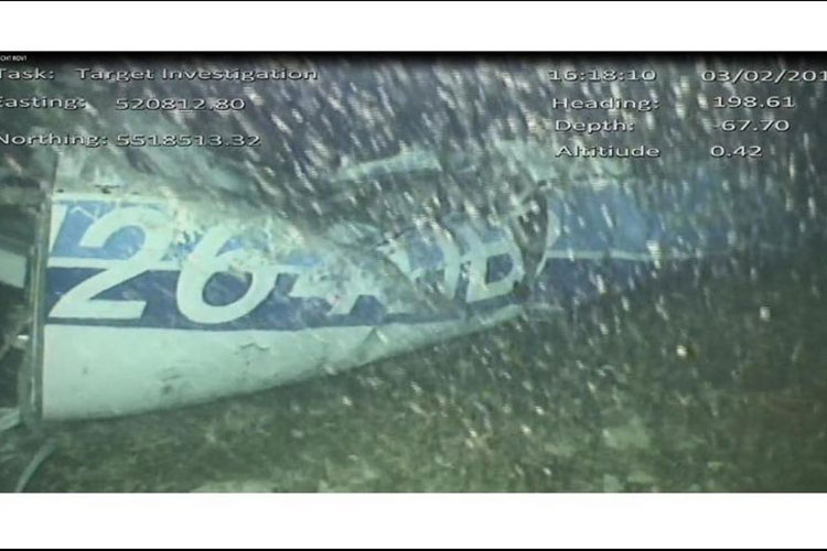 Intentan recuperar el cuerpo hallado en el avión de Emiliano Sala