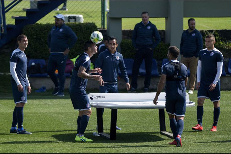 Cruz Azul, con cuatro bajas para enfrentar a Santos