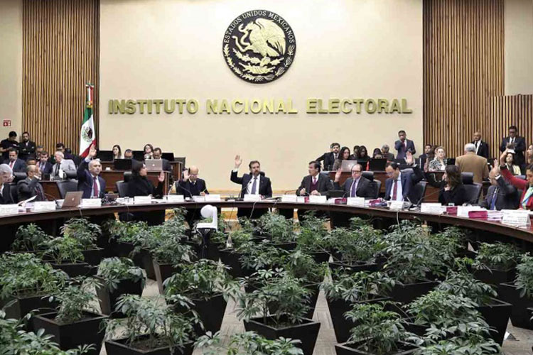 Aprobará INE topes de gasto de campaña para Puebla y asunción de elección