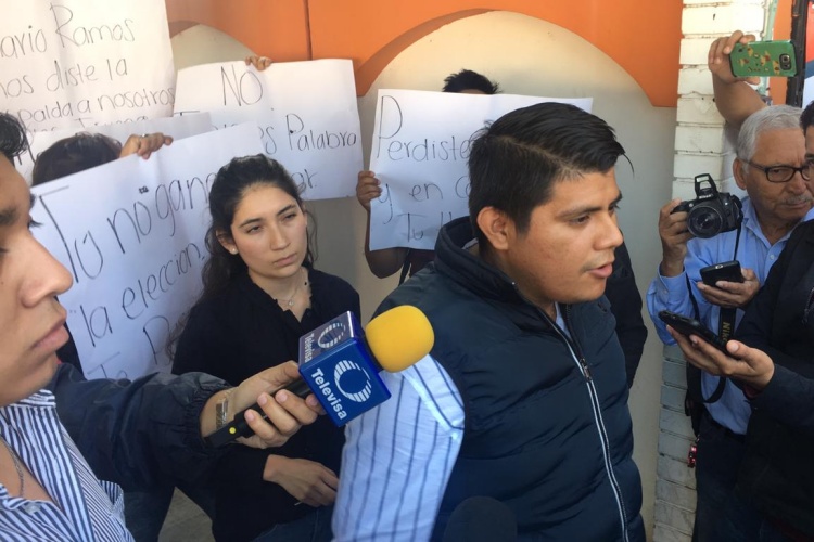 Renuncian jóvenes a estructura de Movimiento Ciudadano