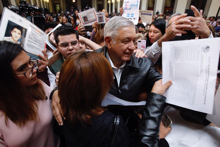 Búsqueda de desaparecidos, sin límite presupuestal: AMLO