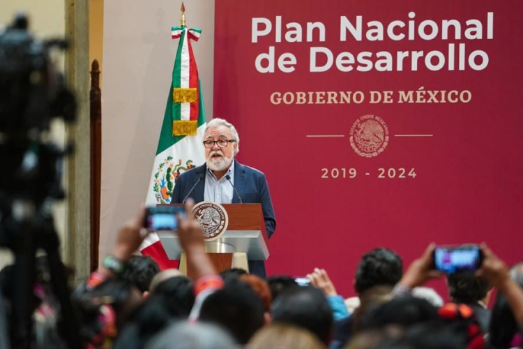 Investigación del asesinato del periodista Barroso está en curso: Encinas