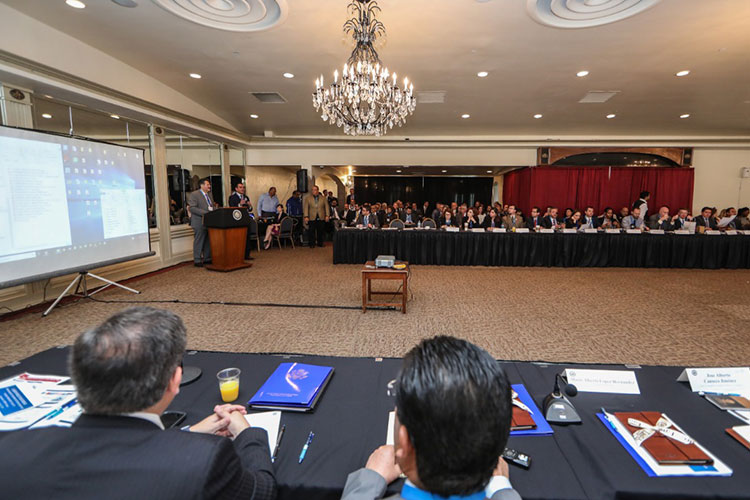 Exponen estrategias y proyectos para la competitividad en comercio exterior
