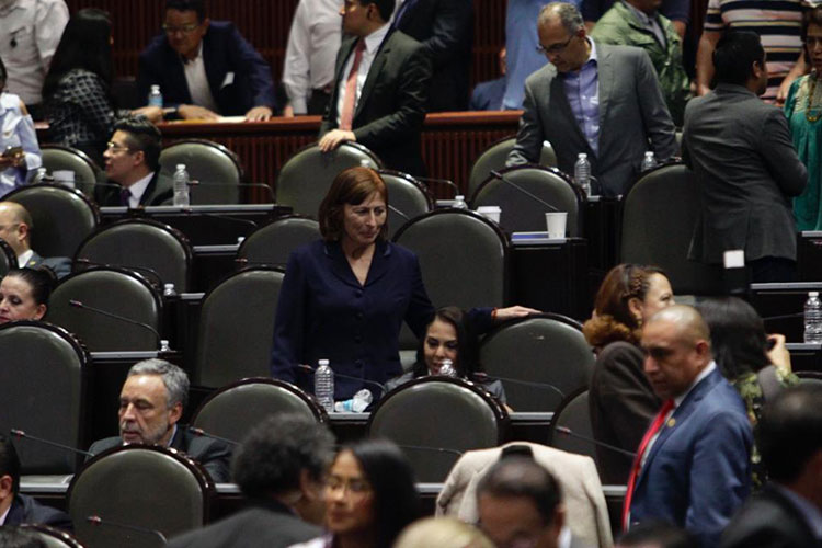 Busca Morena reducir a la mitad financiamiento a partidos