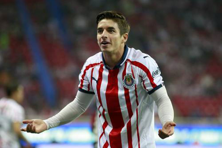Chivas, sin complejos ante el campeón