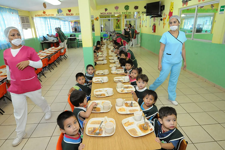 Piden a AMLO dinero para Estancias Infantiles