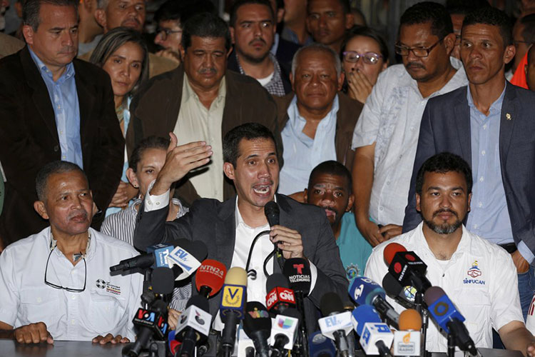 Venezuela: Guaidó logra apoyo de empleados públicos