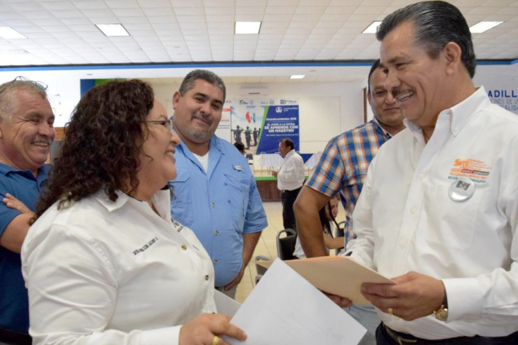 Logra SNTE liberar pago a maestros de tiempo completo