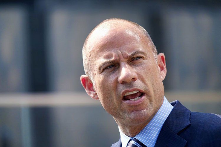 Arrestan a exabogado de Stormy Daniels por cargos de fraude