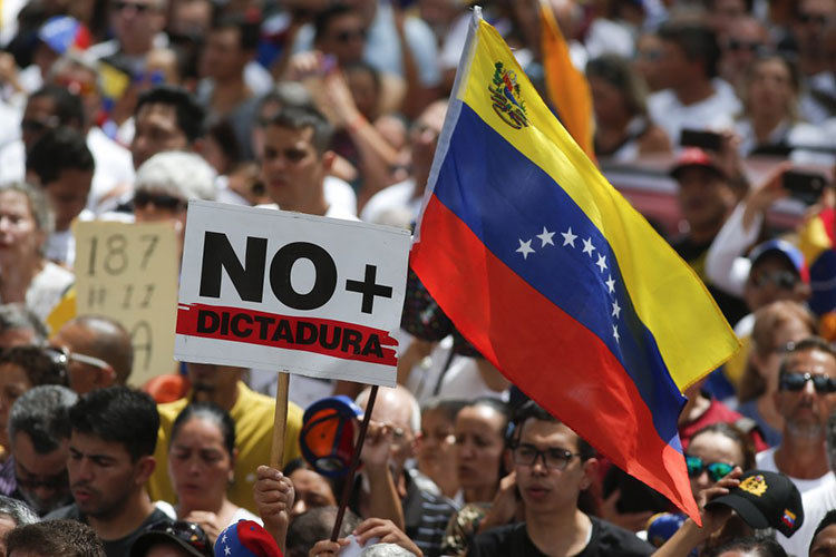 Venezuela expulsa a embajador de Alemania