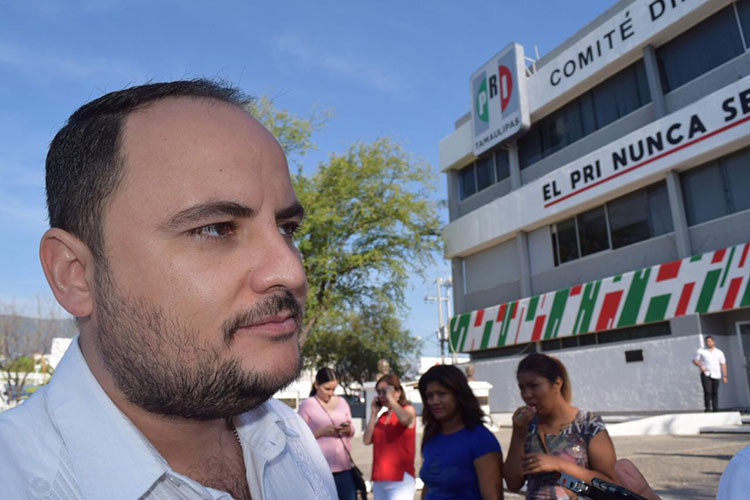 Candidatos libres para debatir: Elizondo