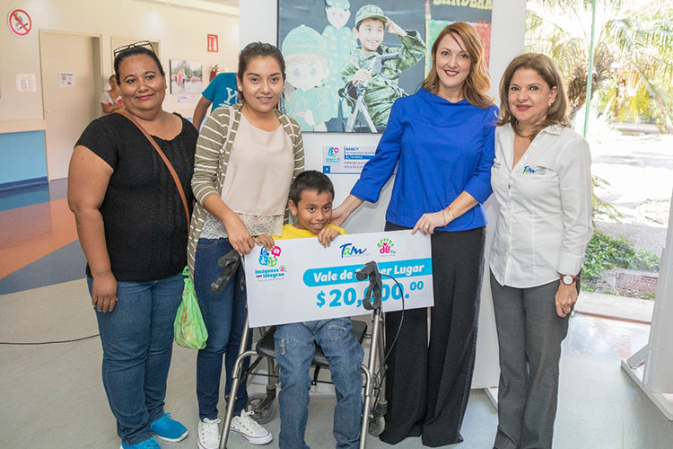 Con exposición fotográfica, promueve DIF Tamaulipas cultura de respeto para personas con discapacidad