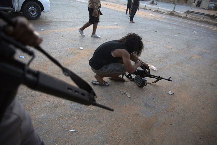 ONU: combates por capital de Libia deja 18.000 desplazados
