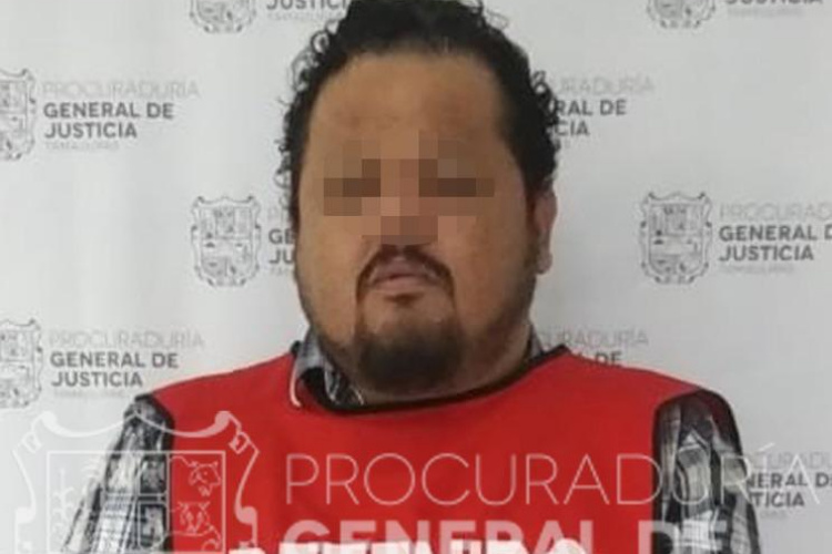 Abusa de dos menores y lo llevan al penal