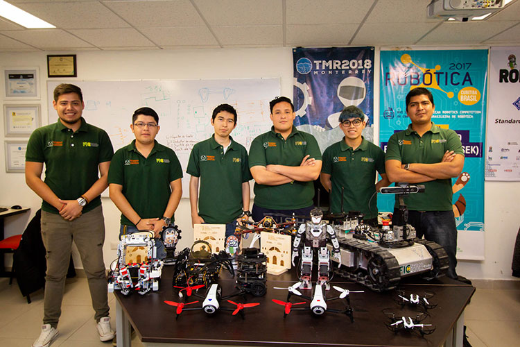 Alumnos de la UAT ganan campeonato nacional de robótica
