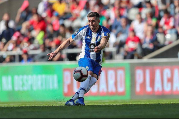 Héctor Herrera jugará en el Atlético de Madrid, asegura medio portugués