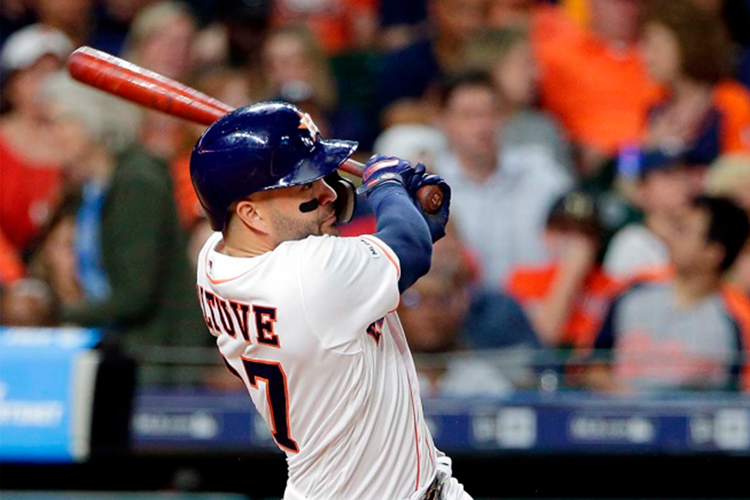 Altuve castigó a Yanquis; Houston limpió en la serie